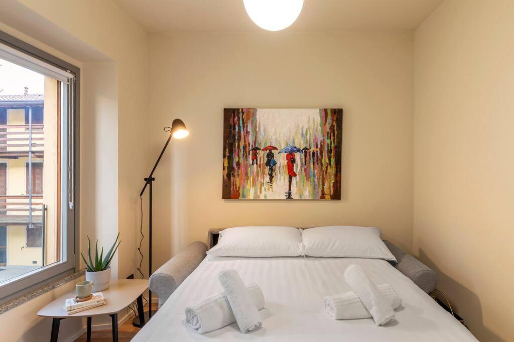 Al Castello Apartment Galliate Екстериор снимка