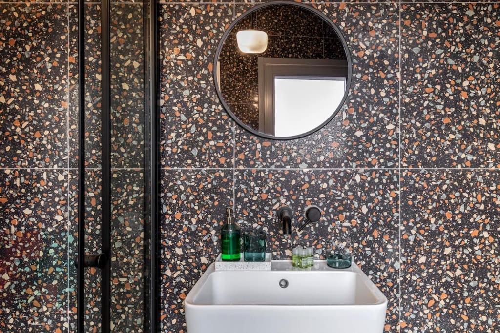Al Castello Apartment Galliate Екстериор снимка